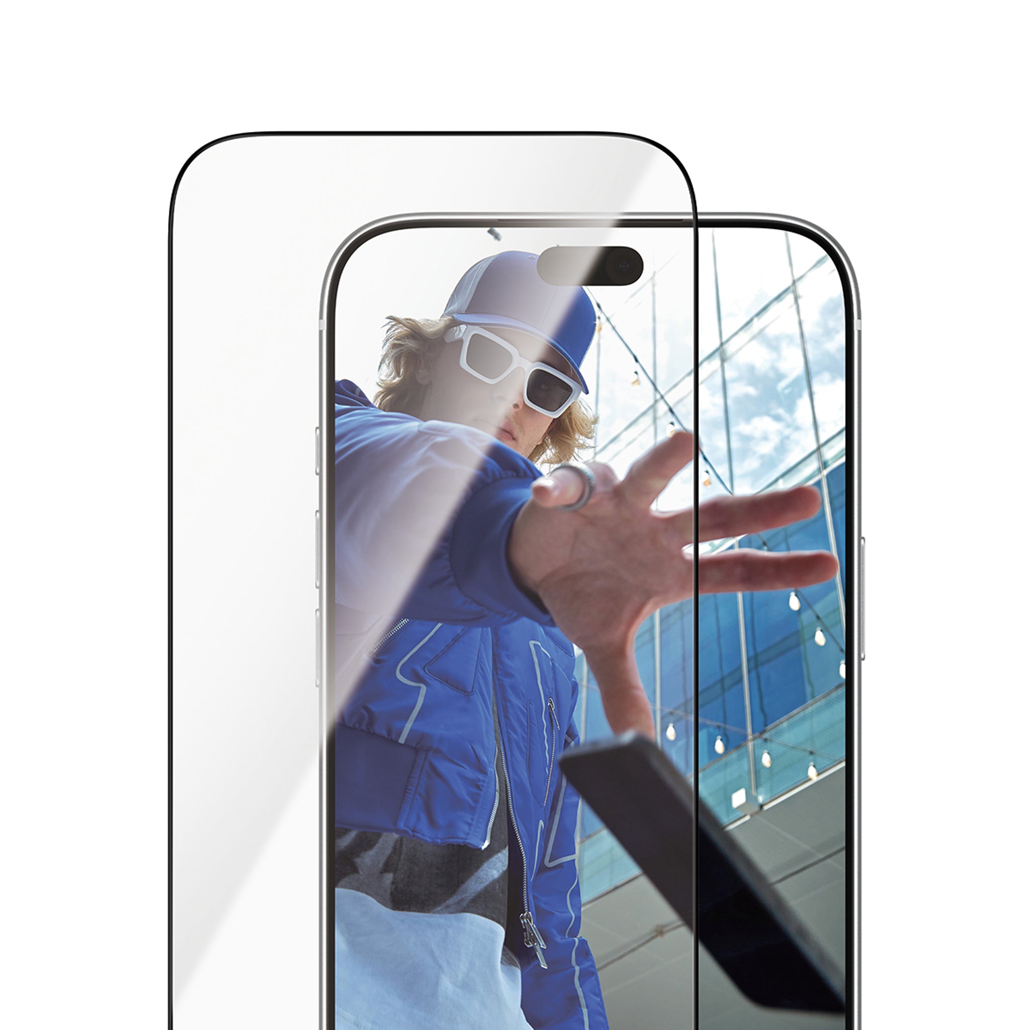 PanzerGlass® Skærmbeskyttelse iPhone 18 Pro Max | 17 Pro Max | Ultra-Wide Fit m. FASTFIT IN-A-BOX