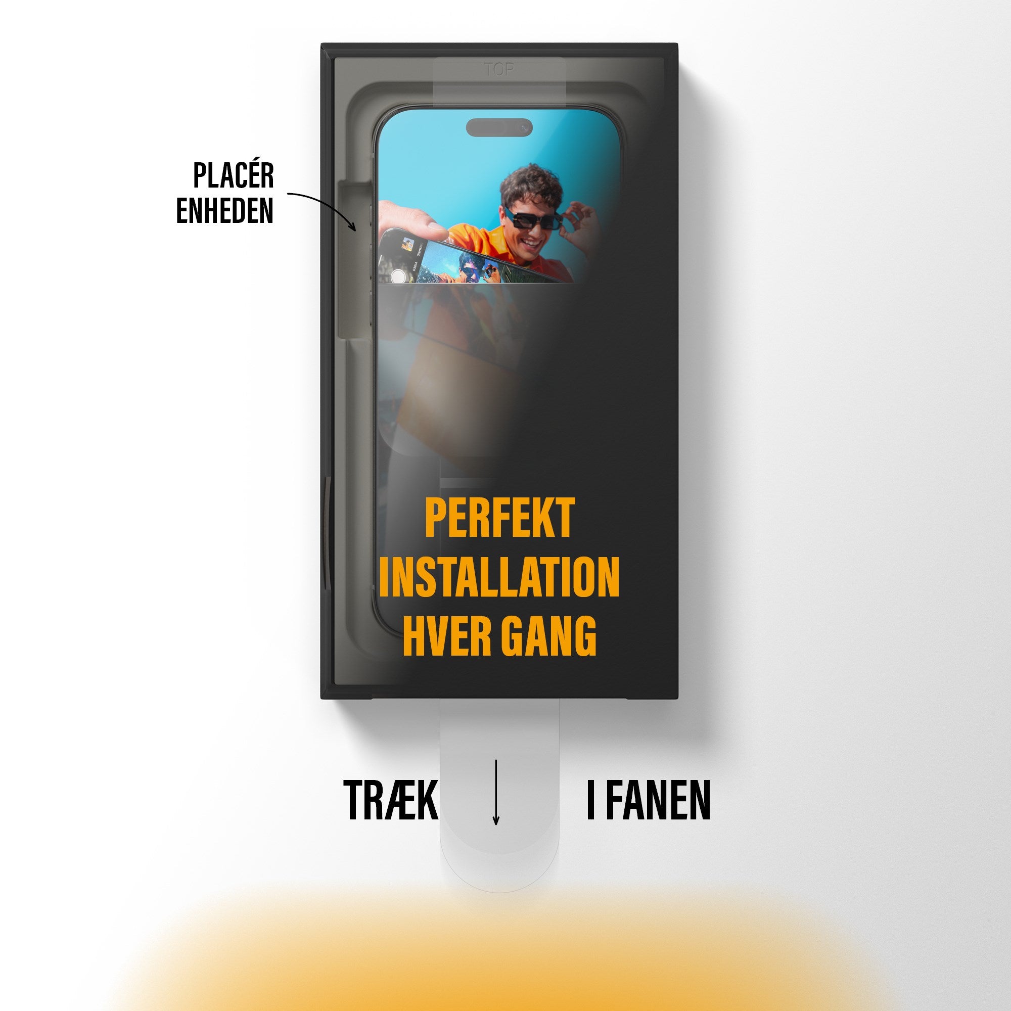 PanzerGlass® Skærmbeskyttelse iPhone 17 Pro | Ultra-Wide Fit m. FASTFIT IN-A-BOX